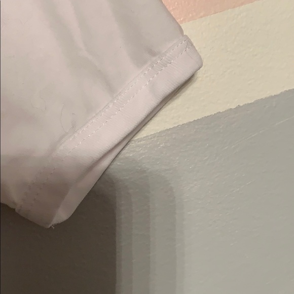 🤍White F.R.I.E.N.D.S T-shirt🤍 - Picture 4 of 5